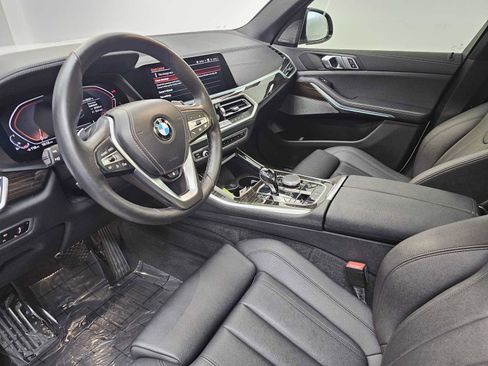 Used 2021 BMW X5 xDrive40i w/ Premium Package image 2