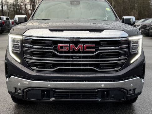 New 2026 GMC Sierra 1500 SLT image 2