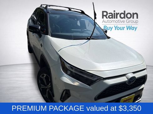 Used 2022 Toyota RAV4 XSE w/ Premium Package AWD/4WD image 2
