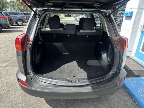 Used 2014 Toyota RAV4 XLE FWD image 17