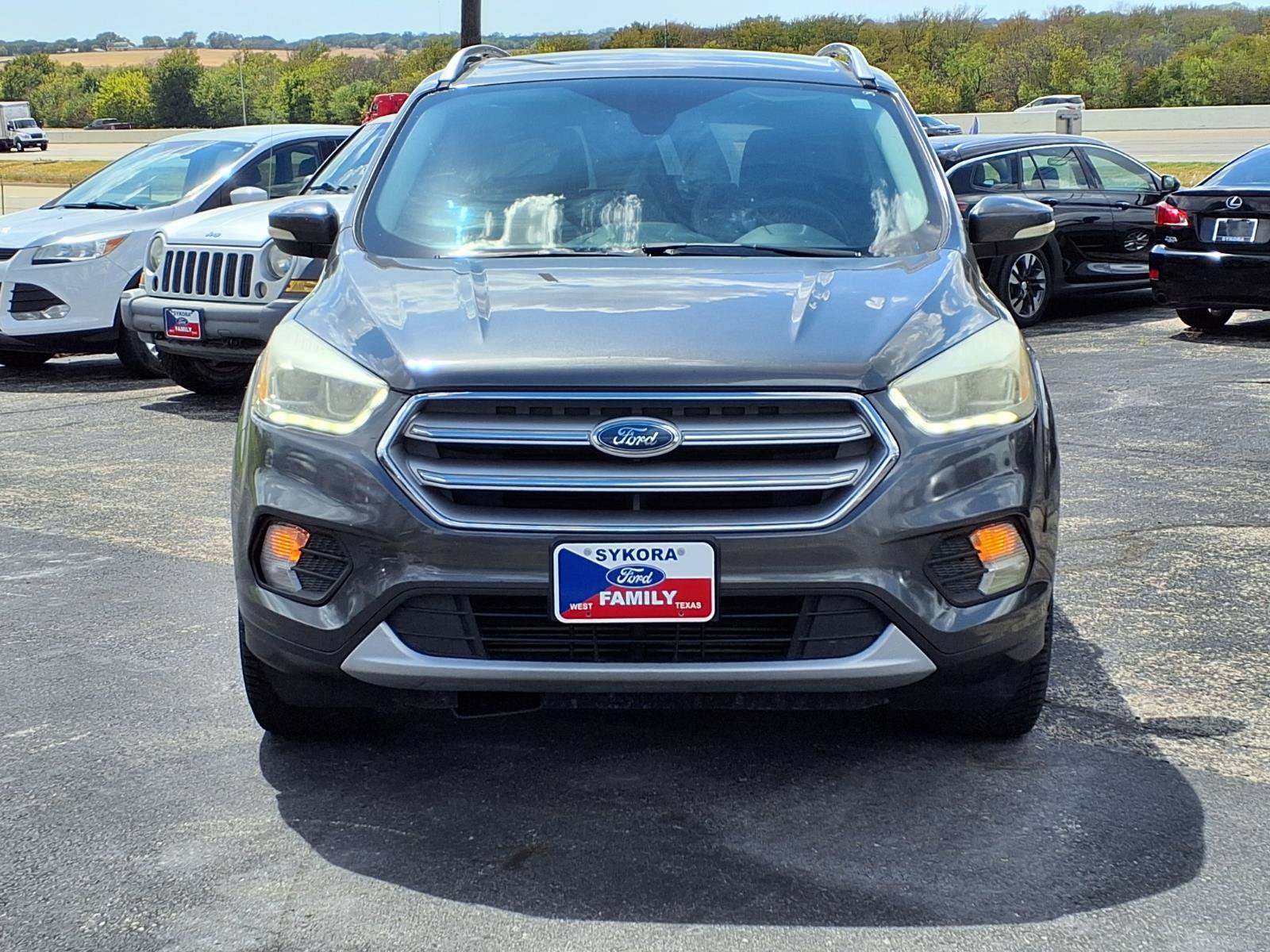 Used 2017 Ford Escape Titanium FWD image 2