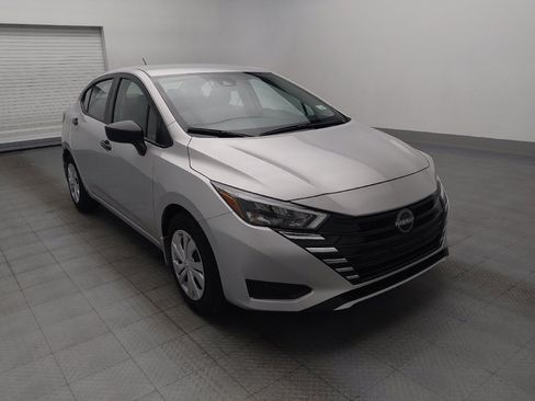 Used 2025 Nissan Versa S w/ Trunk Package FWD image 14