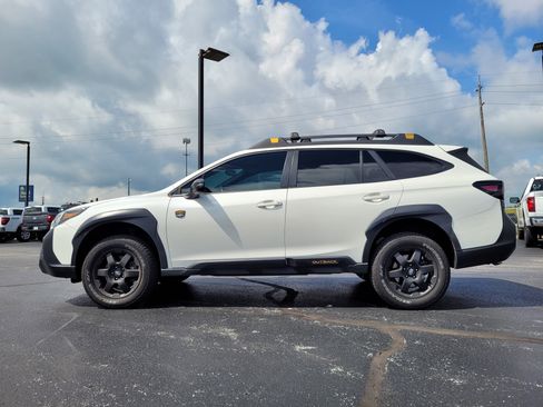 Used 2023 Subaru Outback Wilderness AWD/4WD image 7