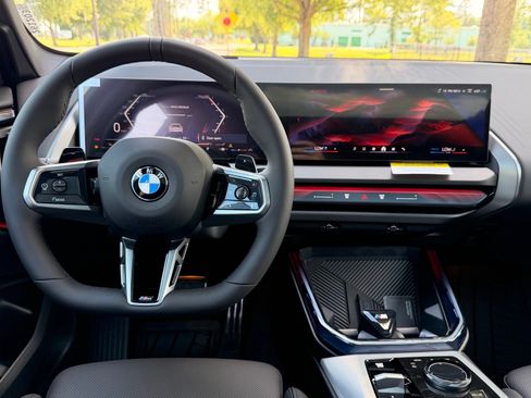 New 2026 BMW X3 xDrive30i w/ Premium Package AWD/4WD image 3