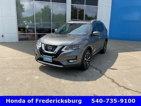 Used 2017 Nissan Rogue SL w/ SL Premium Package AWD/4WD image 2