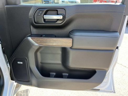 Used 2021 Chevrolet Silverado 1500 High Country w/ Technology Package AWD/4WD image 28