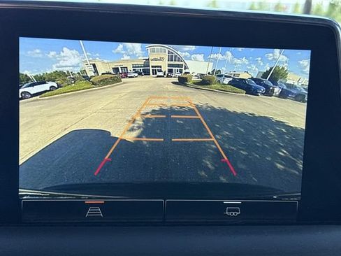 Used 2022 GMC Yukon XL SLE w/ Gmc Pro Safety Plus Package RWD image 25