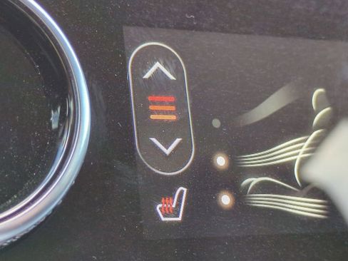 Used 2024 Genesis GV70 2.5T w/ Advanced Package image 24