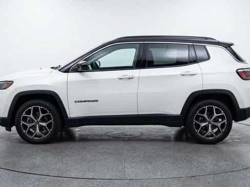 Used 2025 Jeep Compass Limited AWD/4WD image 5