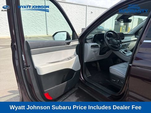 Used 2025 Hyundai Palisade SEL FWD image 16