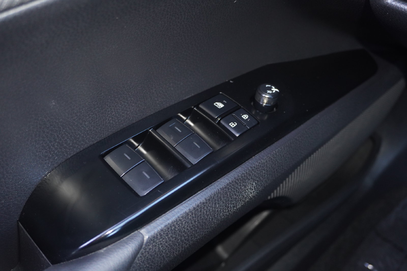 Certified 2026 Toyota Camry SE FWD image 14