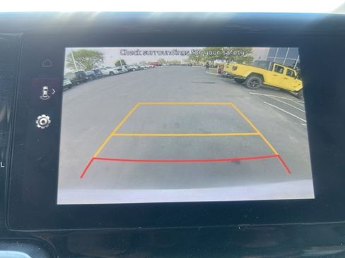 Used 2023 Kia Sorento S w/ Panoramic Sunroof Package FWD image 21