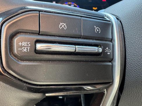 Used 2026 Chevrolet Colorado W/T w/ WT Custom Package RWD image 13