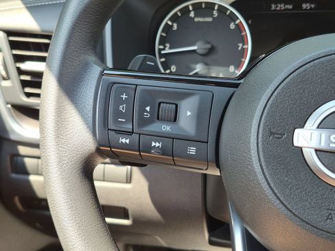 Certified 2023 Nissan Rogue SV AWD/4WD image 16