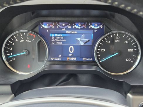 Used 2024 Ford Expedition XLT RWD image 14