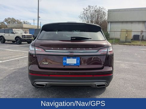Used 2023 Lincoln Nautilus Reserve w/ Equipment Group 201A image 5