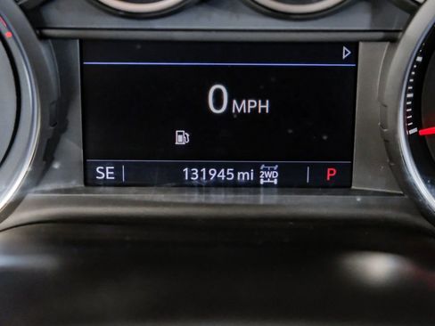 Used 2022 Chevrolet Silverado 3500 LT w/ Convenience Package image 20