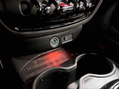 Used 2024 MINI Cooper Clubman S AWD/4WD image 35