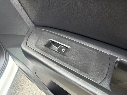 Used 2019 Volkswagen Atlas SE FWD image 34