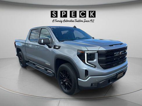 Used 2024 GMC Sierra 1500 Elevation w/ Elevation Premium Package AWD/4WD image 9