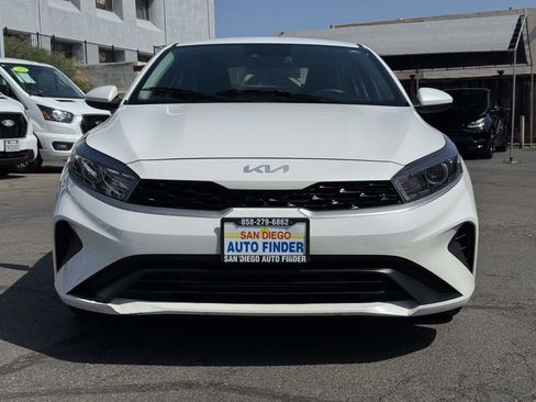 Used 2023 Kia Forte LXS FWD image 5