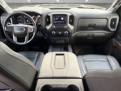 Used 2021 GMC Sierra 2500 Denali w/ Denali Black Diamond Edition AWD/4WD image 20