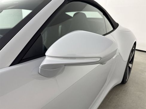 New 2026 Porsche 911 Carrera image 12