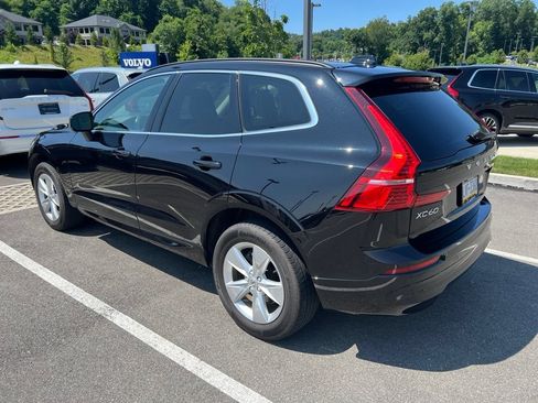Used 2022 Volvo XC60 B5 Momentum AWD/4WD image 11