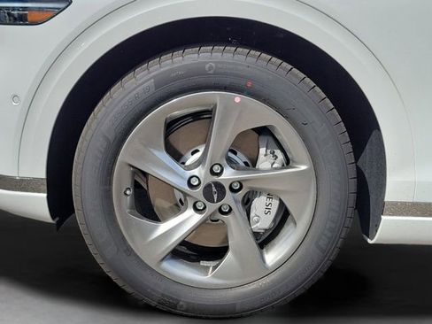 New 2026 Genesis GV70 2.5T Advanced image 36