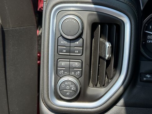 Used 2019 GMC Sierra 1500 AT4 w/ AT4 Premium Package AWD/4WD image 36