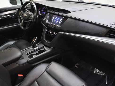 Used 2019 Cadillac XT5 Premium Luxury AWD/4WD image 11