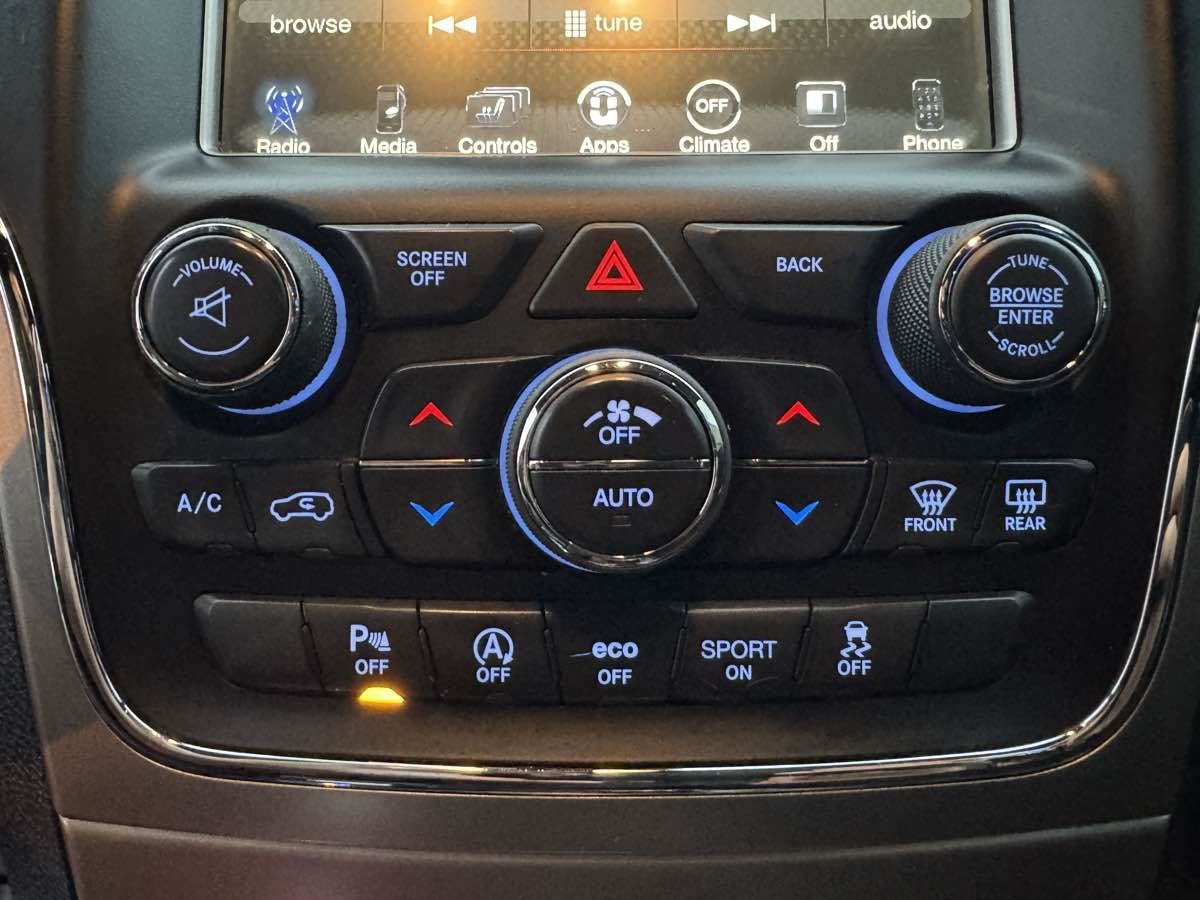 Used 2017 Jeep Grand Cherokee Altitude AWD/4WD image 16