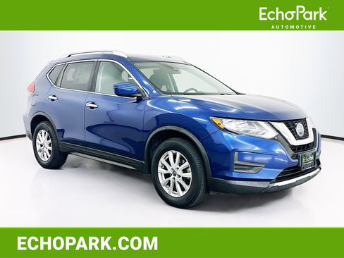 Used 2019 Nissan Rogue SV image 1