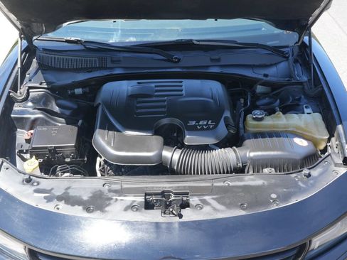 Used 2018 Dodge Charger SXT Plus w/ Quick Order Package 29J RWD image 21