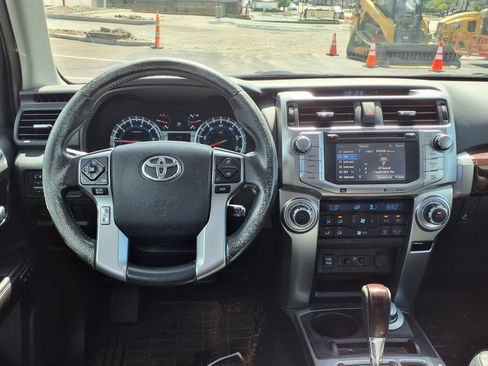 Used 2016 Toyota 4Runner Limited w/ Convenience Package AWD/4WD image 5
