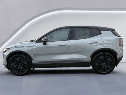 New 2026 Volvo EX30 Cross Country Ultra image 6