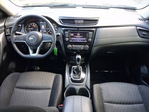 Used 2018 Nissan Rogue S image 9