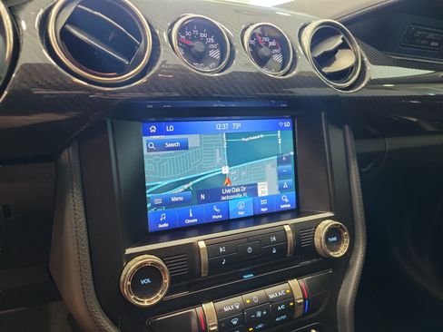 Used 2021 Ford Mustang Shelby GT500 w/ Technology Package RWD image 20