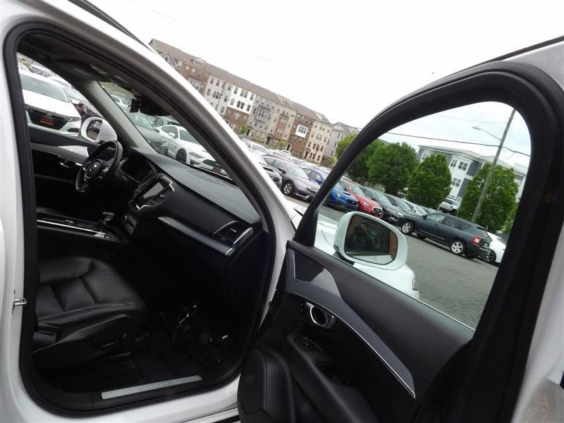 Used 2018 Volvo XC90 T5 Momentum FWD image 15
