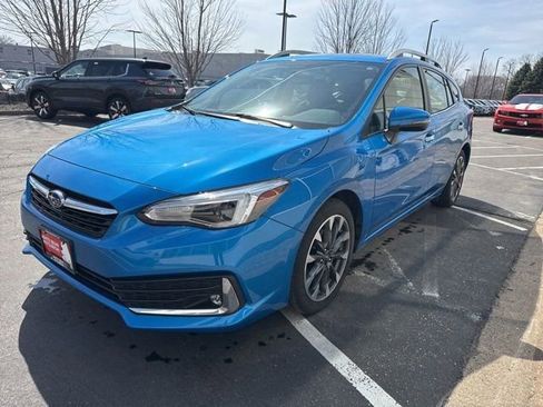 Used 2023 Subaru Impreza 2.0i Limited w/ Popular Package #2 image 4