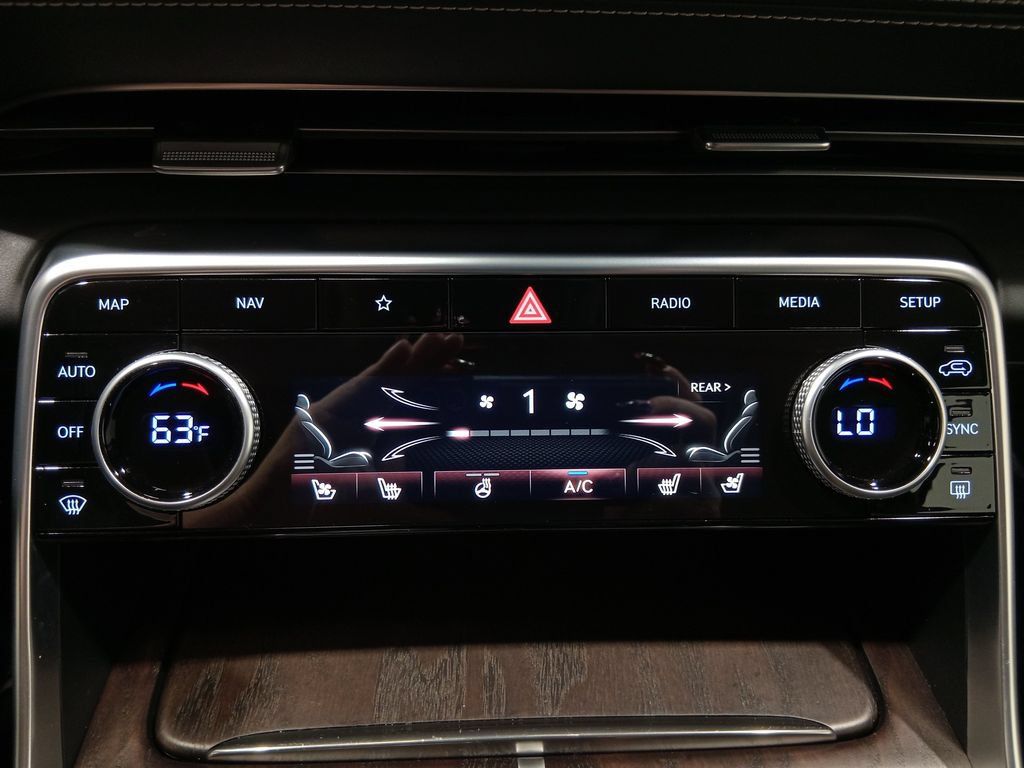 Used 2022 Genesis GV80 3.5T Advanced + AWD/4WD image 23