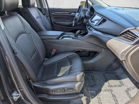 Used 2021 Buick Enclave Avenir w/ Avenir Technology Package AWD/4WD image 28