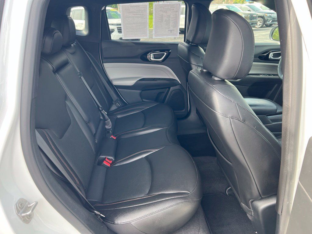 Used 2023 Jeep Compass Limited AWD/4WD image 27
