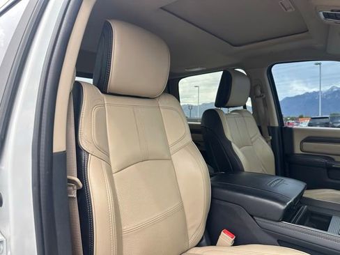 Used 2022 RAM 3500 Limited AWD/4WD image 19