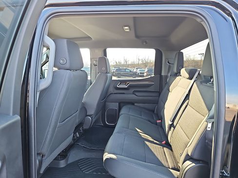 Certified 2022 Chevrolet Silverado 1500 LT w/ Z71 Off-Road Package image 10