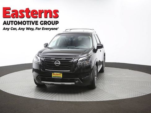 Used 2023 Nissan Pathfinder SL w/ Lighting Package (N92) AWD/4WD image 54