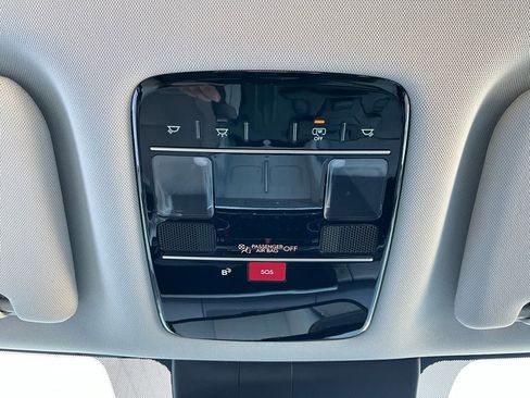 Used 2025 Hyundai Santa Fe SEL image 18