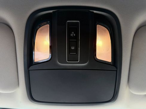 Used 2020 Kia Sorento FWD V6 image 19