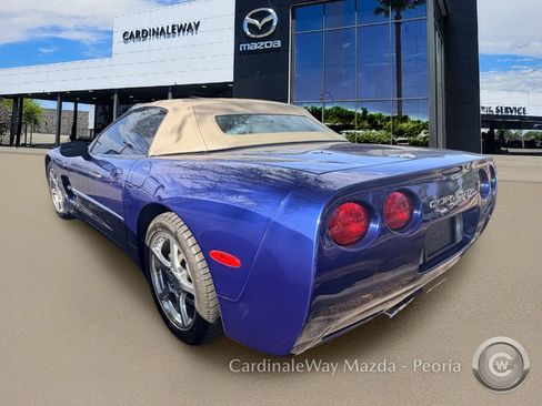 Used 2004 Chevrolet Corvette Convertible w/ Preferred Equipment Group RWD image 3