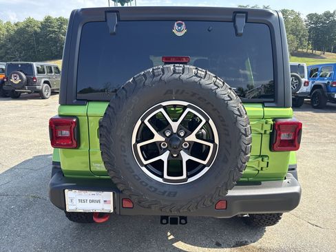 New 2025 Jeep Wrangler Unlimited Rubicon w/ Steel Bumper Group AWD/4WD image 6